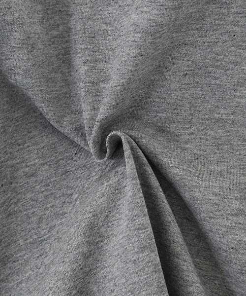 VETEMENTS（ヴェトモン）の「VETEMENTS / ヴェトモン：MY NAME IS VETEMENTS T-SHIRT：UE52TR140[RIP]（Tシャツ/カットソー・メンズ・ホワイト/ブラック/グレー系その他/レッド・S/XS/M）」の20枚目の写真