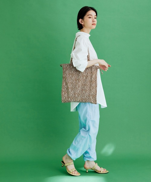 ADAM ET ROPE'（アダムエロペ）の「パッカブルトートバッグ（エコバッグ/サブバッグ・レディース・ベージュ/グリーン/ブラック系その他・FREE）」の5枚目の写真