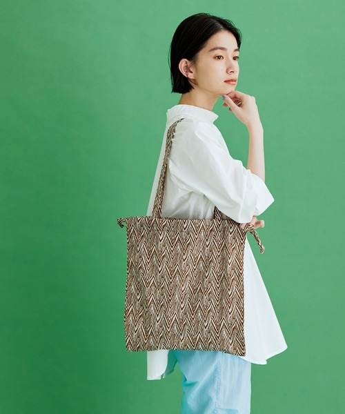 ADAM ET ROPE'（アダムエロペ）の「パッカブルトートバッグ（エコバッグ/サブバッグ・レディース・ベージュ/グリーン/ブラック系その他・FREE）」の7枚目の写真