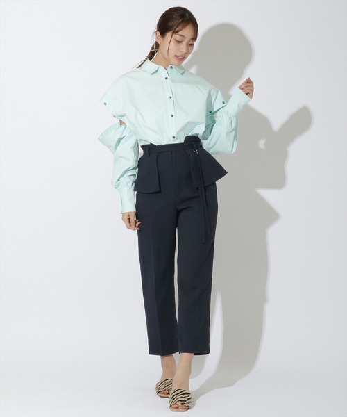 REDYAZEL(レディアゼル)の「ウエストペプラムパンツ(その他パンツ・レディース・ネイビー/サックスブルー/グリーン・SMALL/MEDIUM)」の21枚目の写真