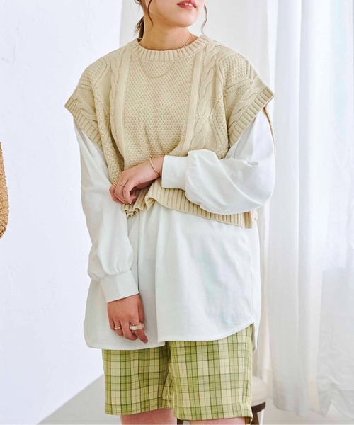 CPCM（シーピーシーエム）の「ケーブルバックスリットニットベストSET（Tシャツ/カットソー・レディース・グリーン/チャコールグレー/オフホワイト/オレンジ・FREE）」の2枚目の写真