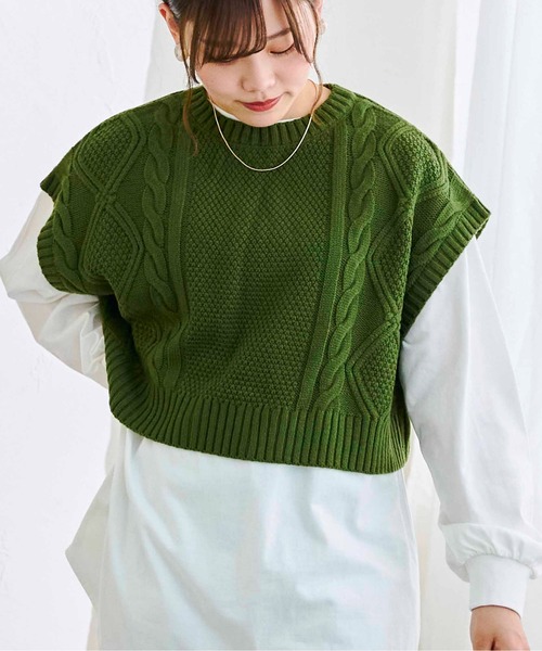 CPCM（シーピーシーエム）の「ケーブルバックスリットニットベストSET（Tシャツ/カットソー・レディース・グリーン/チャコールグレー/オフホワイト/オレンジ・FREE）」の9枚目の写真