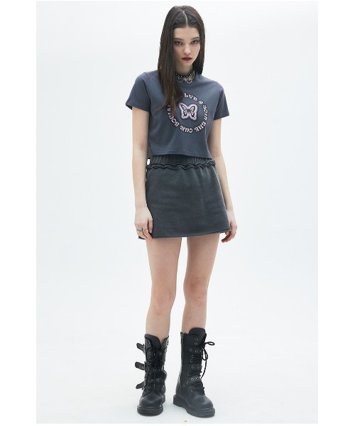 LUVISTRUE(ラヴイズトゥルー)の「A'GEM/9 × .kom『LUV IS TRUE/ラブ イズ トゥルー』BUTTERFLY TEE/クロップド丈 バタフライデザイン半袖カットソー(Tシャツ/カットソー・レディース・ホワイト/チャコールグレー/ブラック・FREE)」の9枚目の写真