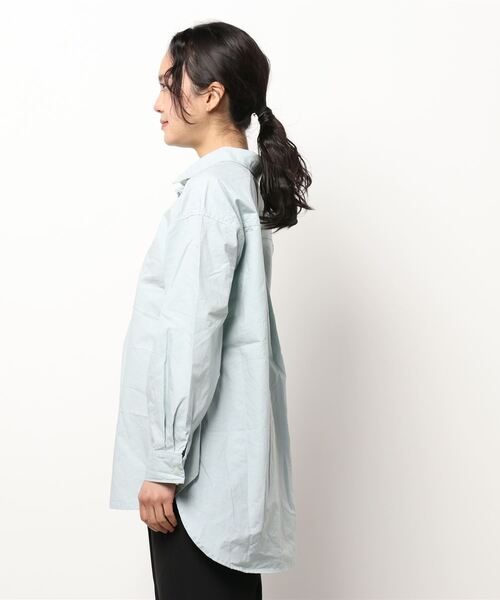 Samansa Mos2(サマンサ モスモス)の「カラーゆるシャツ(シャツ/ブラウス・レディース・ベージュ/オフホワイト/サックスブルー/ピンク/ミント/チャコール・フリ-)」の8枚目の写真