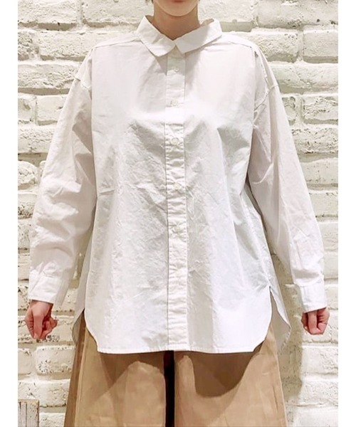 Samansa Mos2(サマンサ モスモス)の「カラーゆるシャツ(シャツ/ブラウス・レディース・ベージュ/オフホワイト/サックスブルー/ピンク/ミント/チャコール・フリ-)」の2枚目の写真