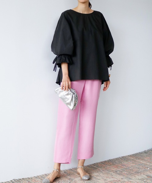 バックプリーツボリュームスリーブイレギュラーヘムブラウス