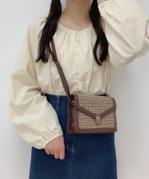 Cham.（チャム）の「千鳥柄メールバッグ（ショルダーバッグ・レディース・ブラウン/キャメル/ブラック・F）」の6枚目の写真