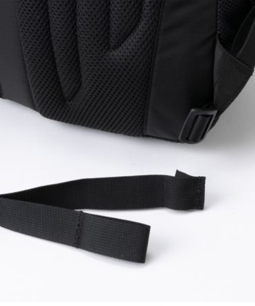 THE NORTH FACE(ザノースフェイス)の「THE NORTH FACE/ザ・ノース・フェイス バックパック エクストラショット 30L NM72200(バックパック/リュック・メンズ・ブラック/グレー/マルチ/カーキ・30L)」の15枚目の写真