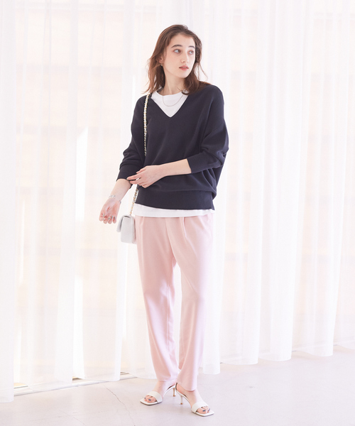 Rouge vif（ルージュヴィフ）の「ホールガーメントVネックプル