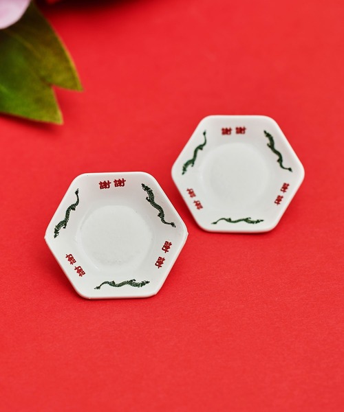 I am I in fact...（アイアムアイインファクト）の「THANK YOU RESTAURANT お皿 ピアス／イヤリング（ピアス（両耳用）・レディース・ホワイト/ホワイト系その他・FREE）」の13枚目の写真