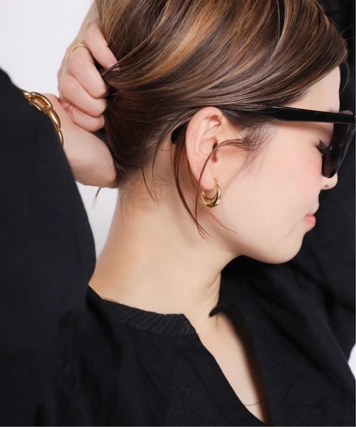 Deuxieme Classe(ドゥーズィエムクラス)の「【LAVER/ラバー】 MOON ピアス ゴールド(ピアス(両耳用)・レディース・ゴールド・FREE)」の3枚目の写真