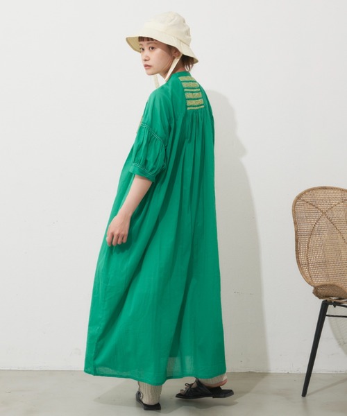 MERLOT（メルロー）の「カラーシャーリングワンピース（シャツワンピース・レディース・グリーン/ネイビー/ホワイト・FREE）」の13枚目の写真