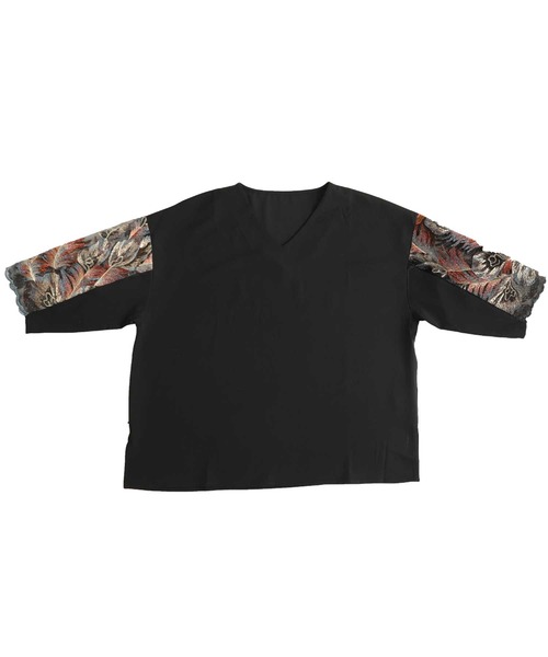 antiqua(アンティカ)の「刺繍デザイントップス(Tシャツ/カットソー・レディース・ブラック・FREE)」の5枚目の写真