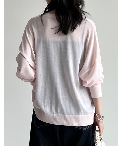 Re:EDIT（リエディ）の「[サステナブル][接触冷感]麻タッチシアーニットカーディガン（カーディガン/ボレロ・レディース・ブラック/ピンク/ブルー/グリーン/ホワイト/オレンジ/ブラック系その他/ブラウン/ホワイト系その他/ベージュ/チャコールグレー/ライトピンク・MEDIUM/LARGE）」の14枚目の写真