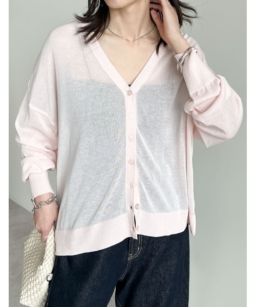 Re:EDIT（リエディ）の「[サステナブル][接触冷感]麻タッチシアーニットカーディガン（カーディガン/ボレロ・レディース・ブラック/ピンク/ブルー/グリーン/ホワイト/オレンジ/ブラック系その他/ブラウン/ホワイト系その他/ベージュ/チャコールグレー/ライトピンク・MEDIUM/LARGE）」の15枚目の写真