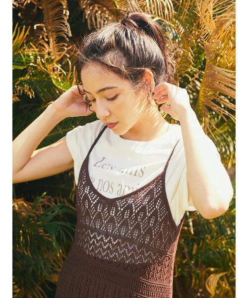 earth music&ecology（アースミュージックアンドエコロジー）の「クロッシェ編キャミワンピース（ワンピース・レディース・ブラウン/グレイッシュベージュ・FREE）」の6枚目の写真