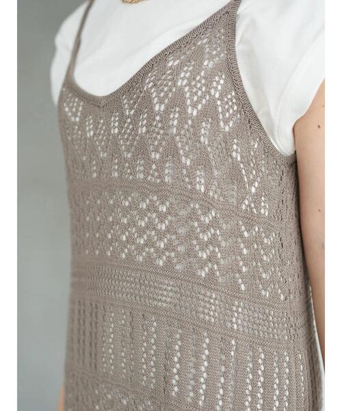 earth music&ecology（アースミュージックアンドエコロジー）の「クロッシェ編キャミワンピース（ワンピース・レディース・ブラウン/グレイッシュベージュ・FREE）」の13枚目の写真