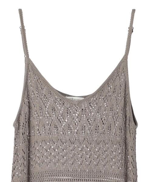 earth music&ecology（アースミュージックアンドエコロジー）の「クロッシェ編キャミワンピース（ワンピース・レディース・ブラウン/グレイッシュベージュ・FREE）」の4枚目の写真