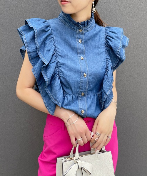 StyleSea(スタイルシー)の「デニムヨークフリルノースリーブブラウス(シャツ/ブラウス・レディース・ライトブルー/ブルー・MEDIUM)」の2枚目の写真