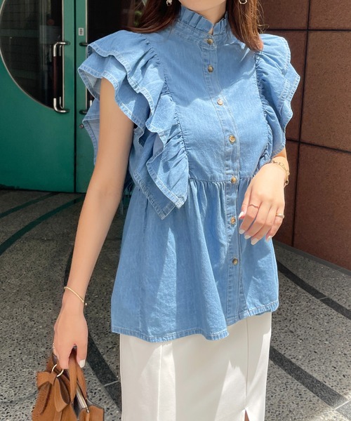StyleSea(スタイルシー)の「デニムヨークフリルノースリーブブラウス(シャツ/ブラウス・レディース・ライトブルー/ブルー・MEDIUM)」の9枚目の写真