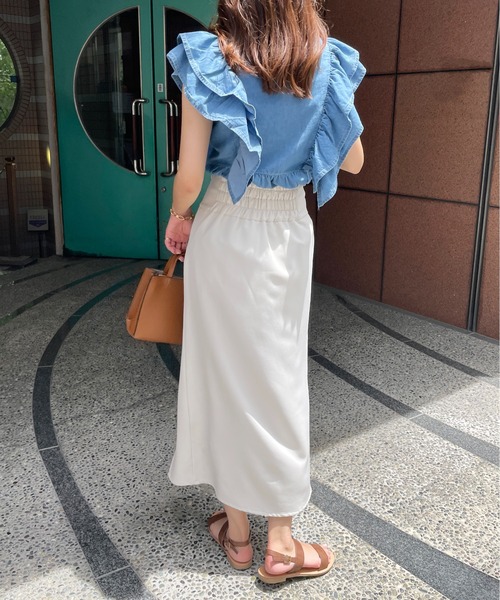 StyleSea(スタイルシー)の「デニムヨークフリルノースリーブブラウス(シャツ/ブラウス・レディース・ライトブルー/ブルー・MEDIUM)」の7枚目の写真