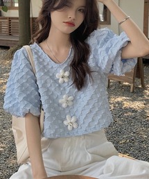 VIBGYOR Women（ヴィブジョー　ウィメン）の「【KOREA SELECT】フラワーモチーフトップス（Tシャツ/カットソー）」