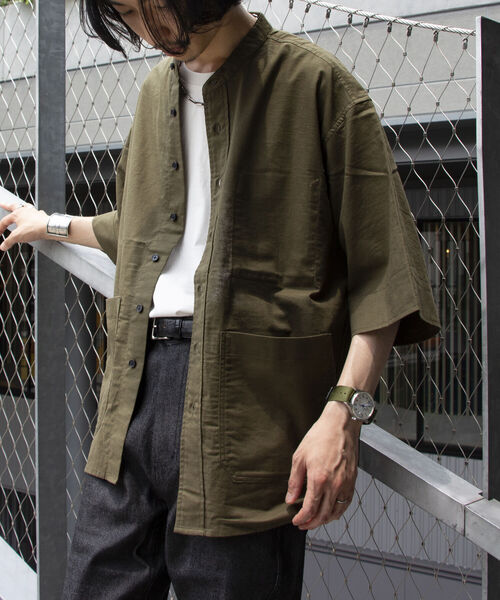 GLOSTER（グロスター）の「【GLOSTER/グロスター】ユーロミリタリー バンドカラービッグシャツ シャツアウター（シャツ/ブラウス・メンズ・キナリ/チャコールグレー/オリーブ・S/M/L）」の3枚目の写真