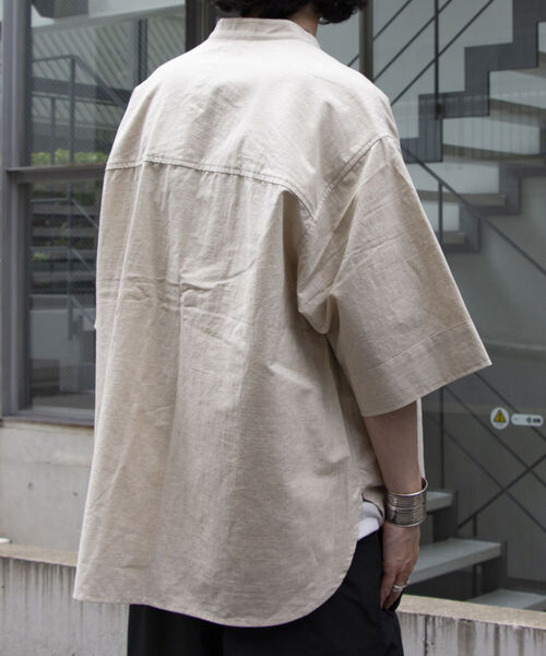 GLOSTER（グロスター）の「【GLOSTER/グロスター】ユーロミリタリー バンドカラービッグシャツ シャツアウター（シャツ/ブラウス・メンズ・キナリ/チャコールグレー/オリーブ・S/M/L）」の7枚目の写真