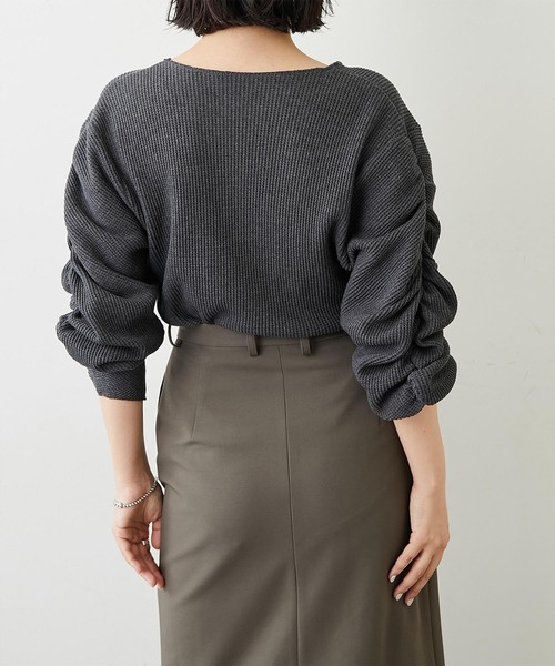 Whim Gazette（ウィムガゼット）の「【WEB限定】袖ギャザーフリルプルオーバー（Tシャツ/カットソー・レディース・チャコールグレー/ホワイト系その他・FREE）」の7枚目の写真