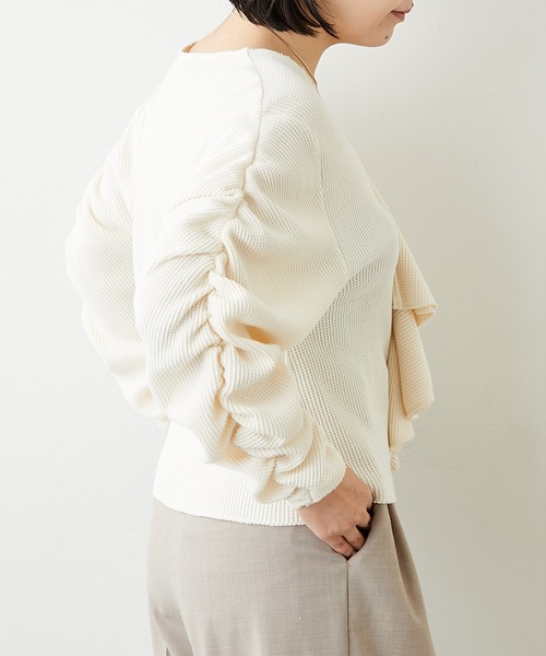 Whim Gazette（ウィムガゼット）の「【WEB限定】袖ギャザーフリルプルオーバー（Tシャツ/カットソー・レディース・チャコールグレー/ホワイト系その他・FREE）」の14枚目の写真