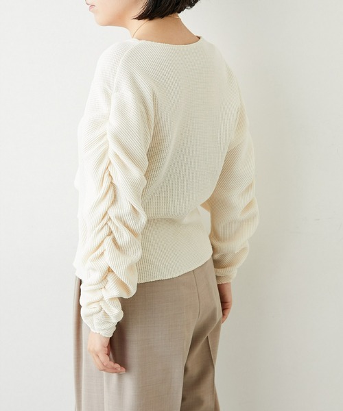 Whim Gazette（ウィムガゼット）の「【WEB限定】袖ギャザーフリルプルオーバー（Tシャツ/カットソー・レディース・チャコールグレー/ホワイト系その他・FREE）」の12枚目の写真