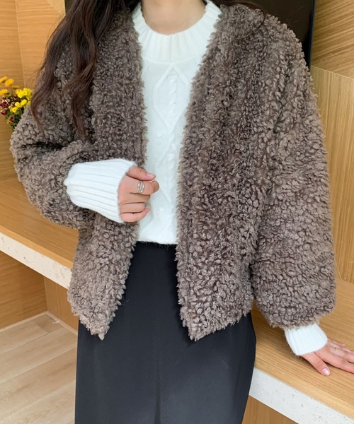 ECLIN（エクラン）の「ボリュームノーカラーボアブルゾン（ブルゾン・レディース・ブラック/ベージュ/モカ・FREE）」の22枚目の写真