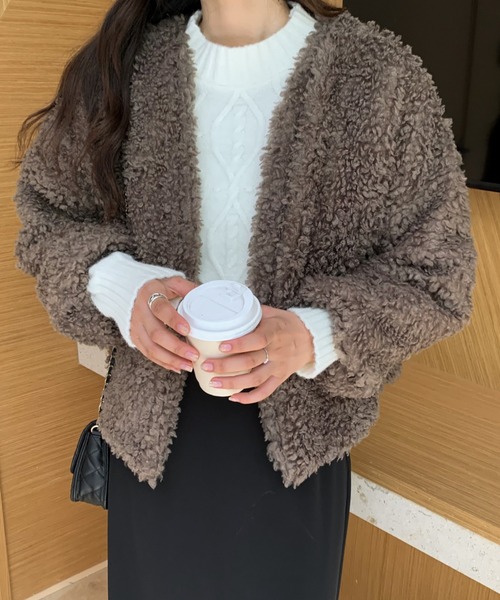 ECLIN（エクラン）の「ボリュームノーカラーボアブルゾン（ブルゾン・レディース・ブラック/ベージュ/モカ・FREE）」の18枚目の写真