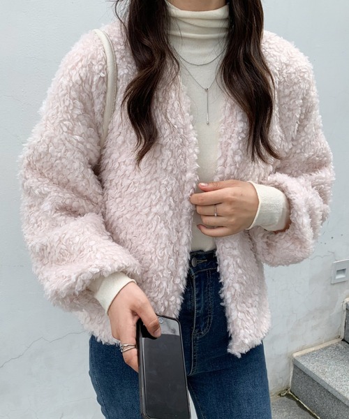 ECLIN（エクラン）の「ボリュームノーカラーボアブルゾン（ブルゾン・レディース・ブラック/ベージュ/モカ・FREE）」の19枚目の写真