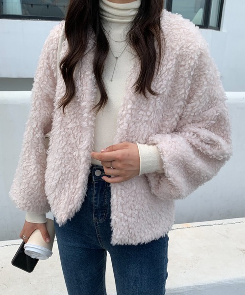 ECLIN（エクラン）の「ボリュームノーカラーボアブルゾン（ブルゾン・レディース・ブラック/ベージュ/モカ・FREE）」の10枚目の写真