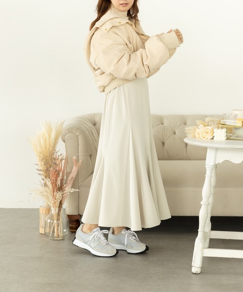 SLURR（スラ―）の「フードZIPブルゾン(中綿)（ブルゾン・レディース・アイボリー/ブラック・FREE）」の11枚目の写真