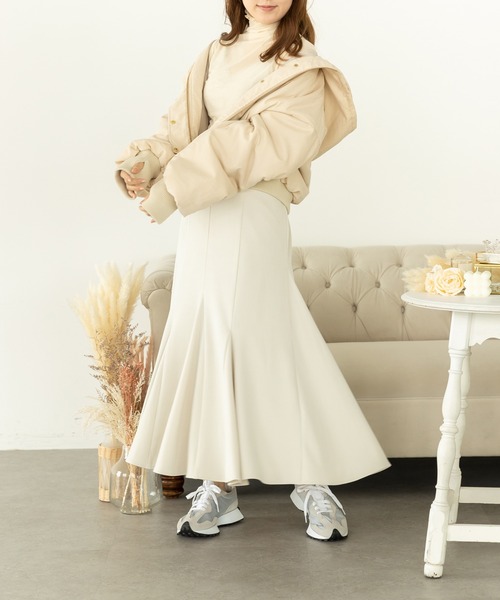 SLURR（スラ―）の「フードZIPブルゾン(中綿)（ブルゾン・レディース・アイボリー/ブラック・FREE）」の8枚目の写真