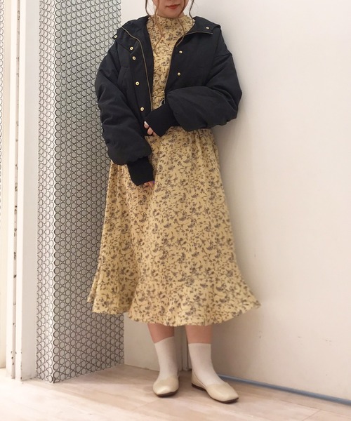 SLURR（スラ―）の「フードZIPブルゾン(中綿)（ブルゾン・レディース・アイボリー/ブラック・FREE）」の9枚目の写真