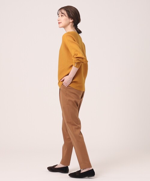 SHOO・LA・RUE（シューラルー）の「◆【美脚シルエット】裏面微起毛タック テーパードパンツ（その他パンツ・レディース・チャコールグレー/ブラック/ブルー/ブラウン系/ブラウン系2/ピンク系・10/02/03/01/05/04）」の7枚目の写真