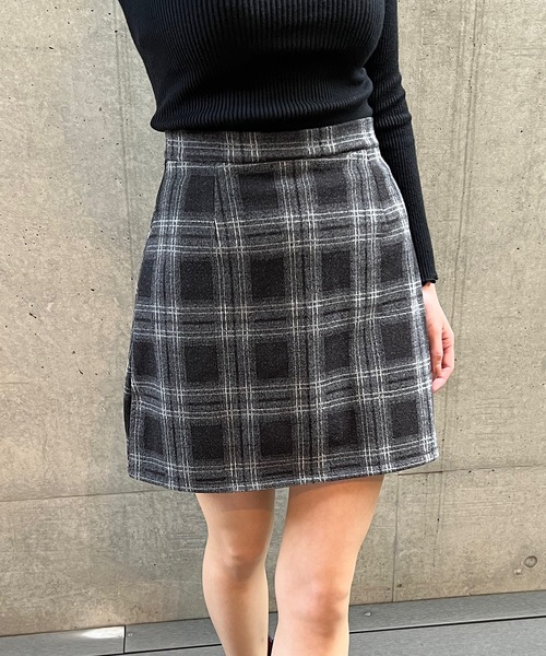 a:mure（アミュール）の「ウールライクチェック柄スカパン（スカート・レディース・ブラック/ブラウン・MEDIUM/LARGE/SMALL）」の2枚目の写真