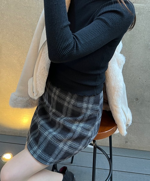 a:mure（アミュール）の「ウールライクチェック柄スカパン（スカート・レディース・ブラック/ブラウン・MEDIUM/LARGE/SMALL）」の6枚目の写真