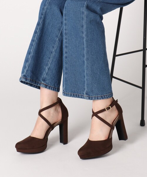 ESPERANZA（エスペランサ）の「【日本製】厚底クロスストラップハイヒールパンプス（パンプス・レディース・ベージュ系1/ブラック系1/ダークブラウン系/ブラック系・22.0cm/22.5cm/23.0cm/23.5cm/24.0cm/24.5cm）」の9枚目の写真