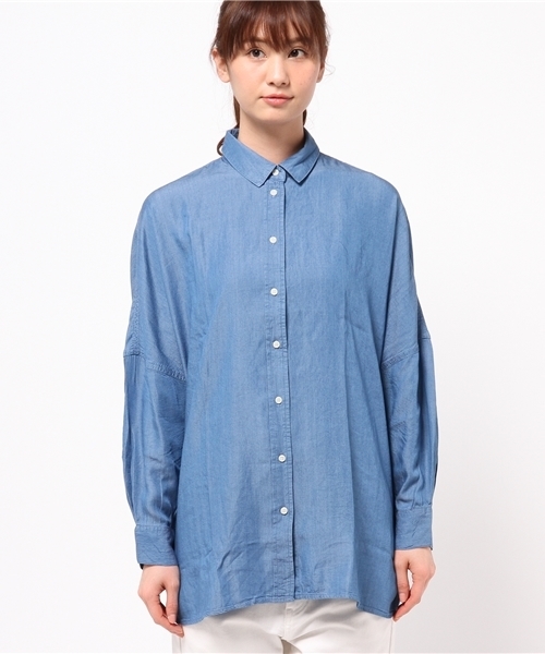 earth music&ecology（アースミュージックアンドエコロジー）の「デニムビッグシャツ（シャツ/ブラウス・レディース・インディゴブルー/ライトインディゴブルー・FREE）」の3枚目の写真