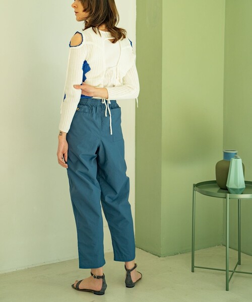 Aresense（アーセンス）の「BURLAP OUTFITTER × Aresense/バーラップアウトフィッター 別注SupplexNylon Track Pants/サプレックスナイロントラックパンツ（その他パンツ・レディース・ブルー/オリーブ/オレンジ・S）」の15枚目の写真