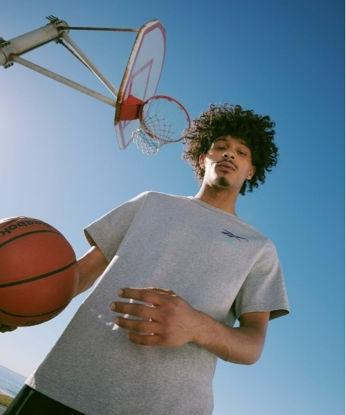 Reebok(リーボック)の「バスケットボール コットン Tシャツ / BB BASKETBALL CT SS TEE(Tシャツ/カットソー・メンズ・ホワイト/グレー/ネイビー・MEDIUM/LARGE/X-LARGE/XX-LARGE/SMALL)」の1枚目の写真