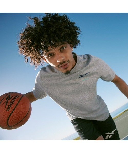 Reebok(リーボック)の「バスケットボール コットン Tシャツ / BB BASKETBALL CT SS TEE(Tシャツ/カットソー・メンズ・ホワイト/グレー/ネイビー・MEDIUM/LARGE/X-LARGE/XX-LARGE/SMALL)」の18枚目の写真