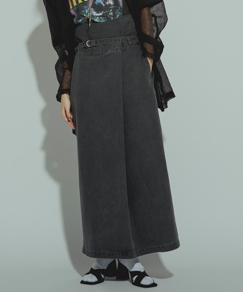 Ezick(エジック)の「Mode denim slim ラップライクスカート(デニムスカート・レディース・グレー/ブラック・SMALL/MEDIUM)」の2枚目の写真