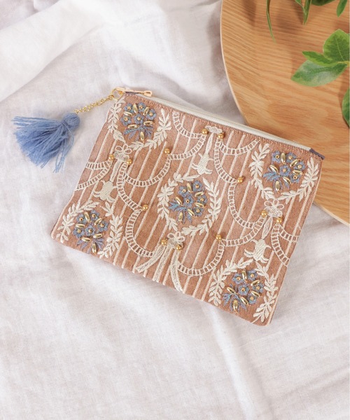 セール】artipur COTTAGE ビーズ刺繍ポーチ（ポーチ）｜emesuelee