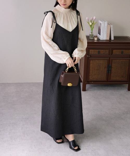 IAMUSE（アイアミューズ）の「【1枚で2シーンの装い。】前後2WAY肩紐リボンキャミワンピース/ふくれジャガード/無地 S0911【IAMUSE】（ワンピース・レディース・ブラック/ブラック系その他・FREE）」の9枚目の写真