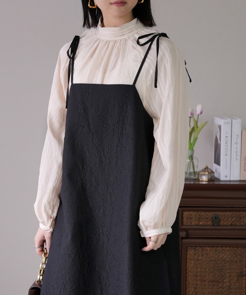 IAMUSE（アイアミューズ）の「【1枚で2シーンの装い。】前後2WAY肩紐リボンキャミワンピース/ふくれジャガード/無地 S0911【IAMUSE】（ワンピース・レディース・ブラック/ブラック系その他・FREE）」の11枚目の写真